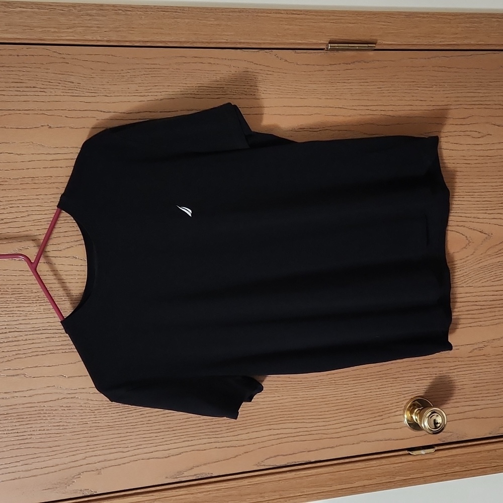 👕 ● Nautica ● Tee Size Mens Large, Fits Medium
